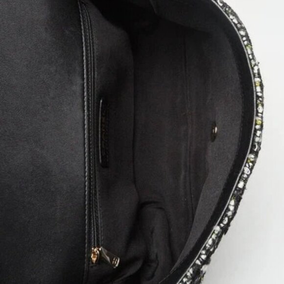 Chanel Black Tweed Quilted Lambskin Leather Medium Flap Bag - Picture 9 of 10